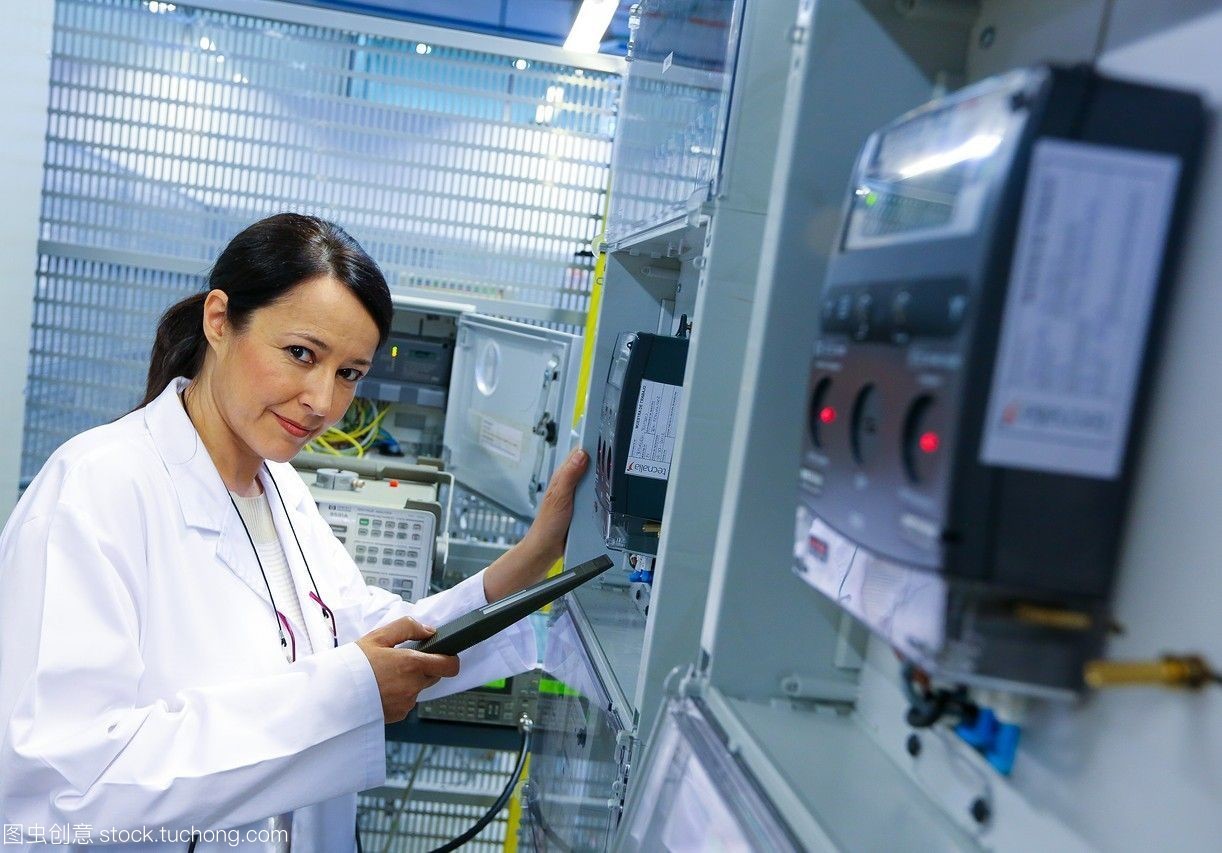 研究員。電器柜性能計數(shù)器。低壓微網(wǎng)絡(luò)。用于智能電網(wǎng)和智能電表的測試和證書服務(wù)。電力電子設(shè)備認(rèn)證。技術(shù)服務(wù)行業(yè)。tecnaliaresearch&innovationbizkaiabasquecountry,西班牙。